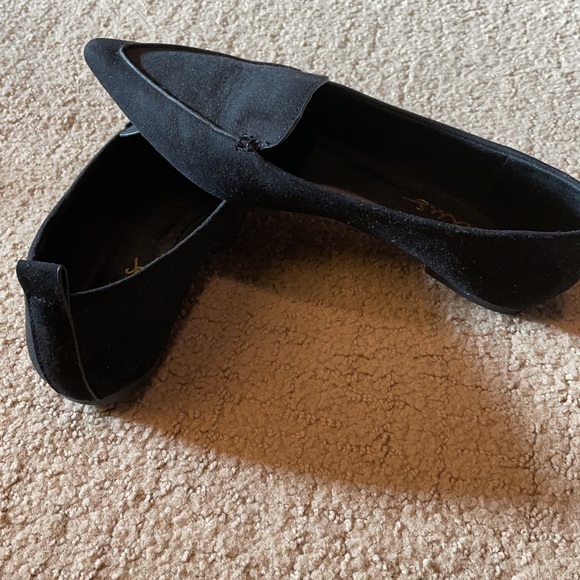 Flats - Picture 3 of 3